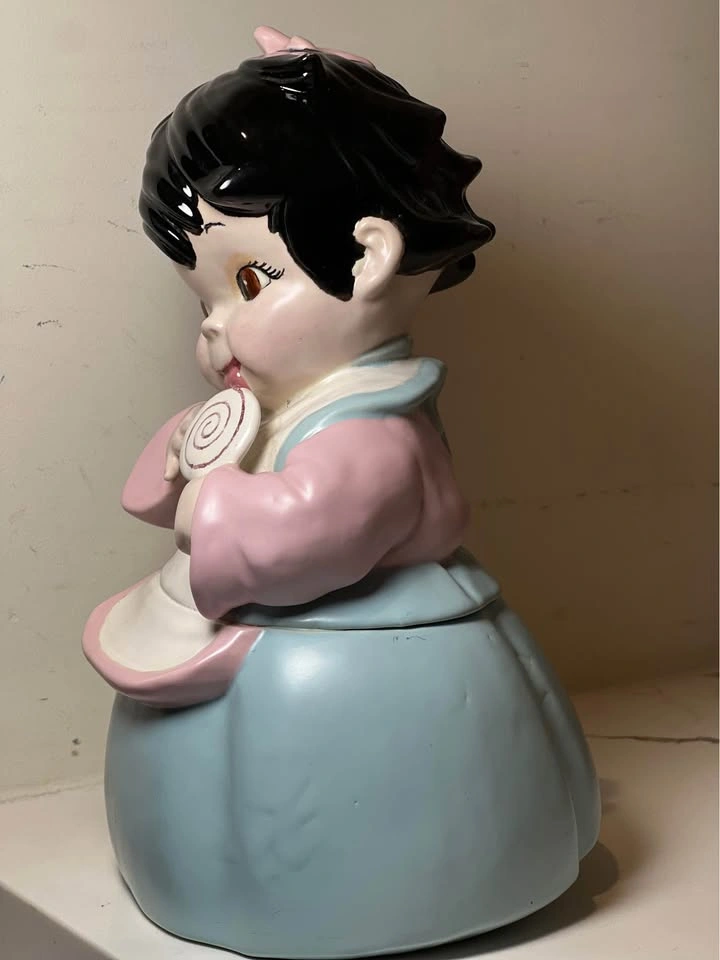 Vintage Kitschy Ceramic Little Girl Coin Bank ⚽️ - photo 4