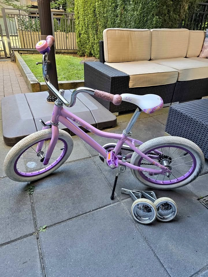 Liv Adore 16 Girls Bike with Training Wheels