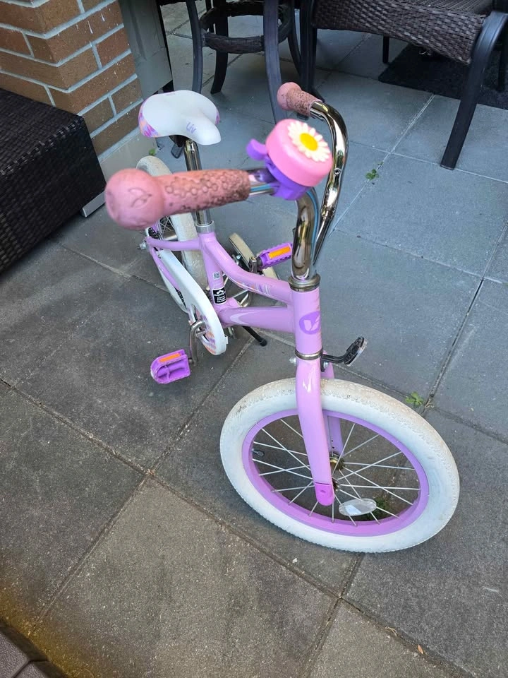 Liv Adore 16 Girls Bike with Training Wheels - photo 2