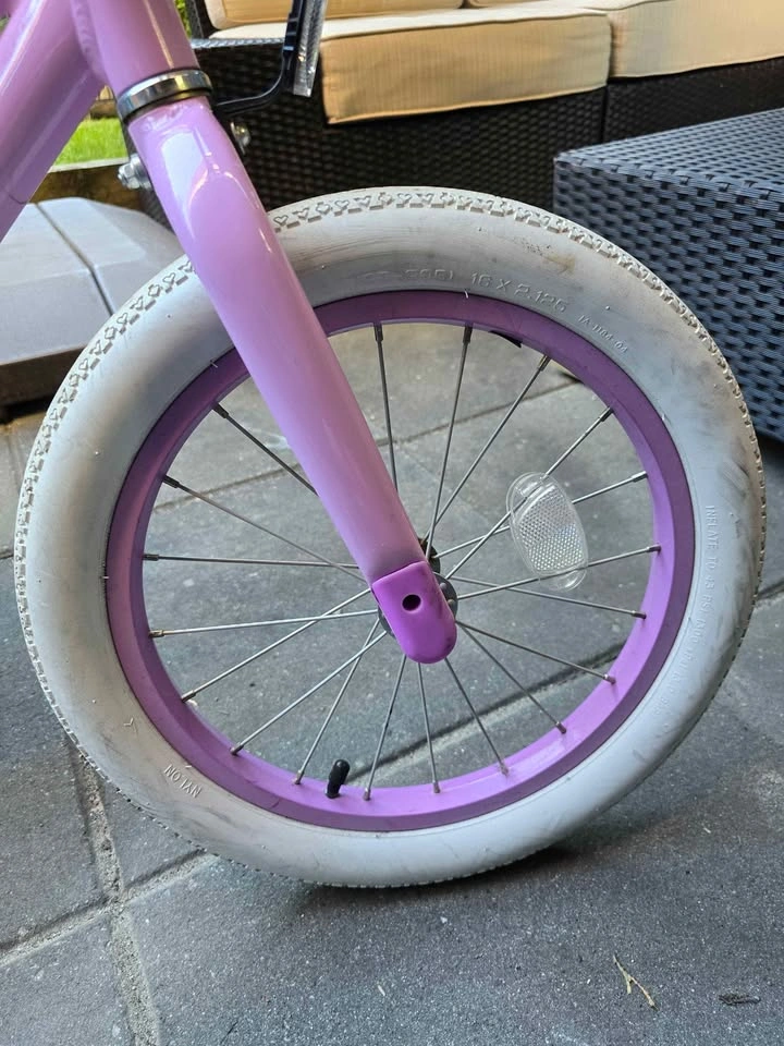 Liv Adore 16 Girls Bike with Training Wheels - photo 4