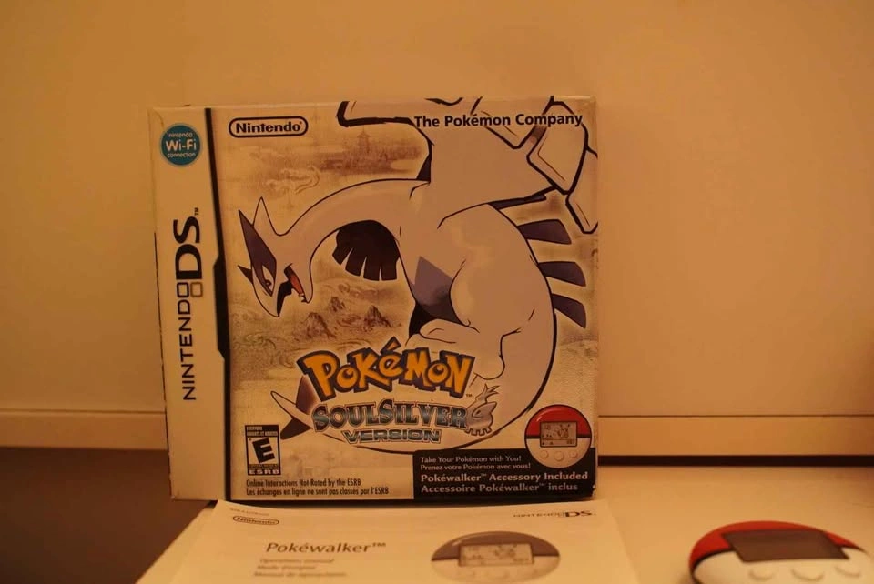 Pokémon SoulSilver Version (Nintendo DS) - Authentic CIB - photo 3
