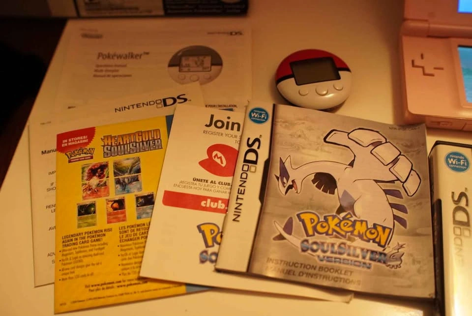 Pokémon SoulSilver Version (Nintendo DS) - Authentic CIB - photo 4
