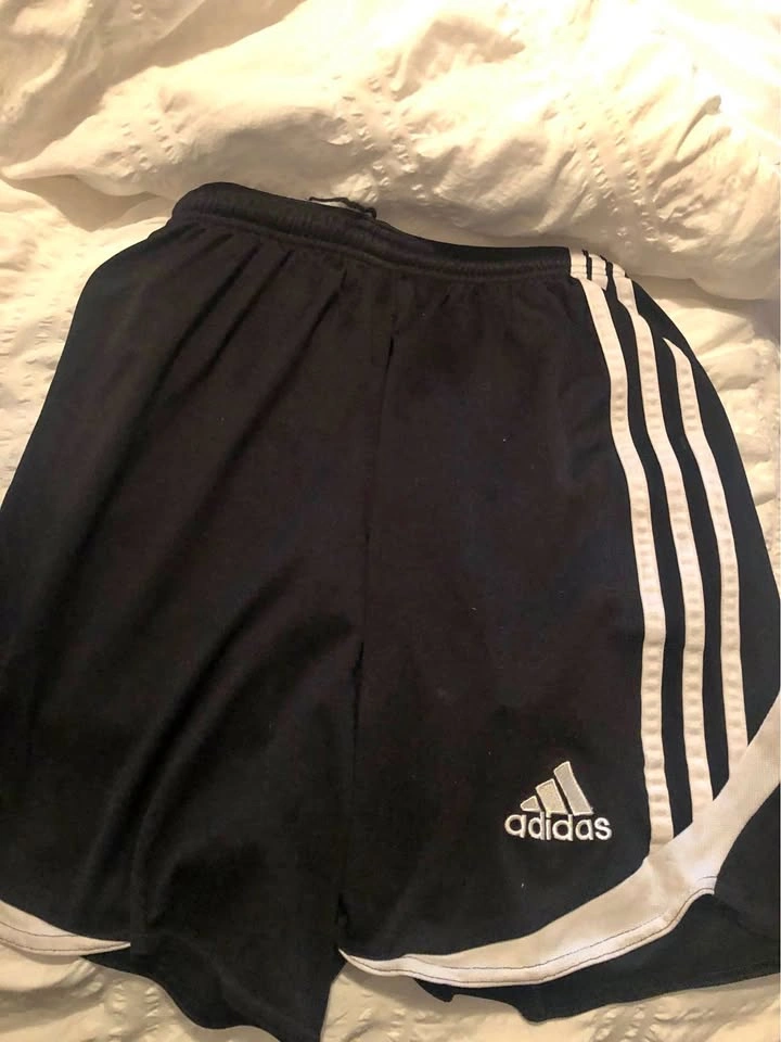 ⚽️ Boys Adidas Shorts Size 13-14