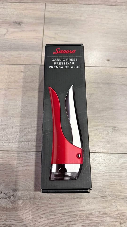 NEW – Savora Contour Series Garlic Press – In Box