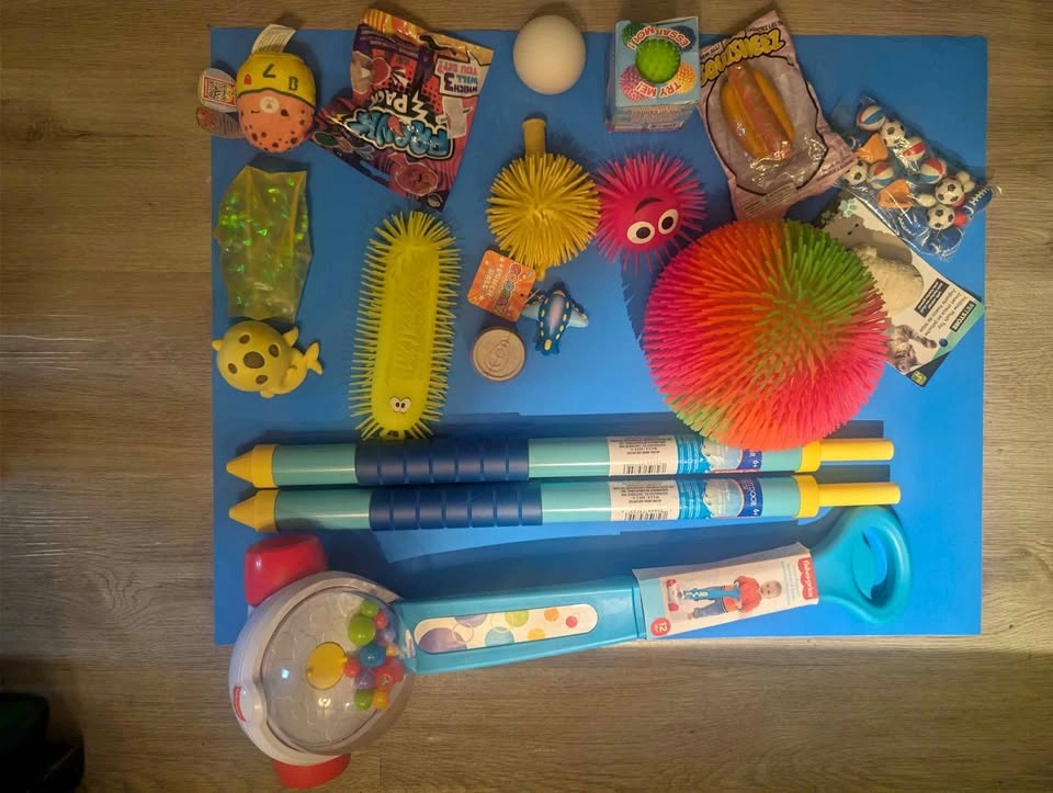 Fisher-Price Corn Popper and Assorted Toy Bundle