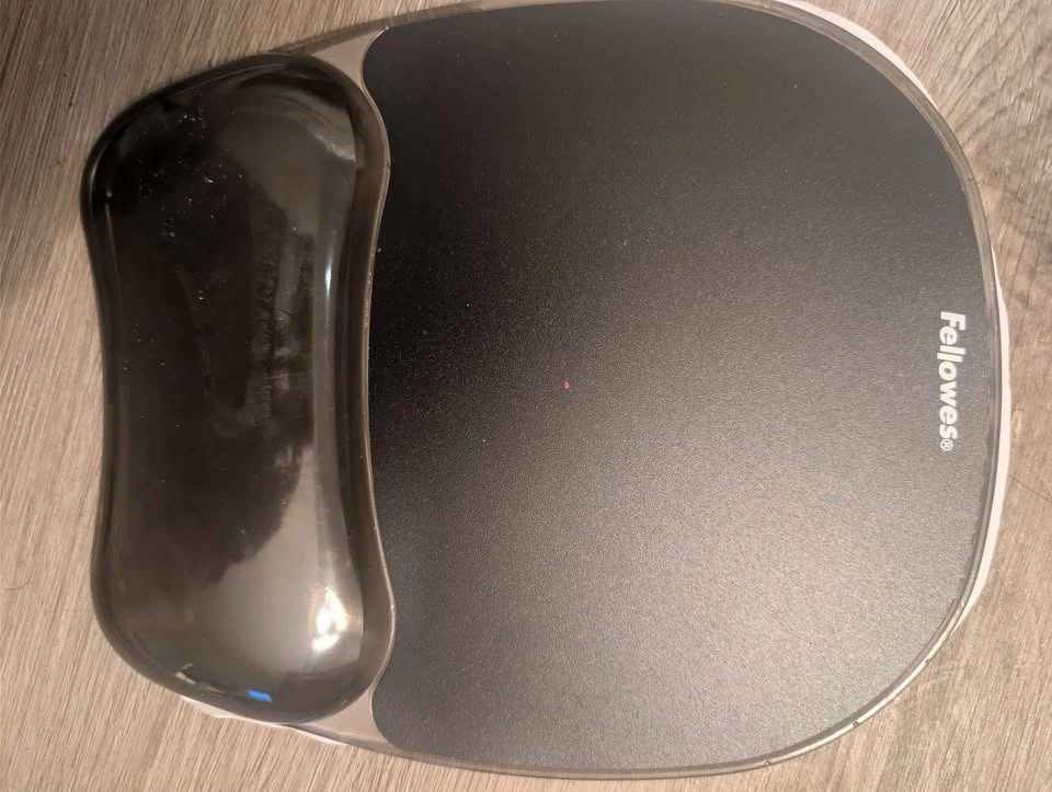 Fellowes Crystals Gel Mousepad Wrist Rest - photo 2