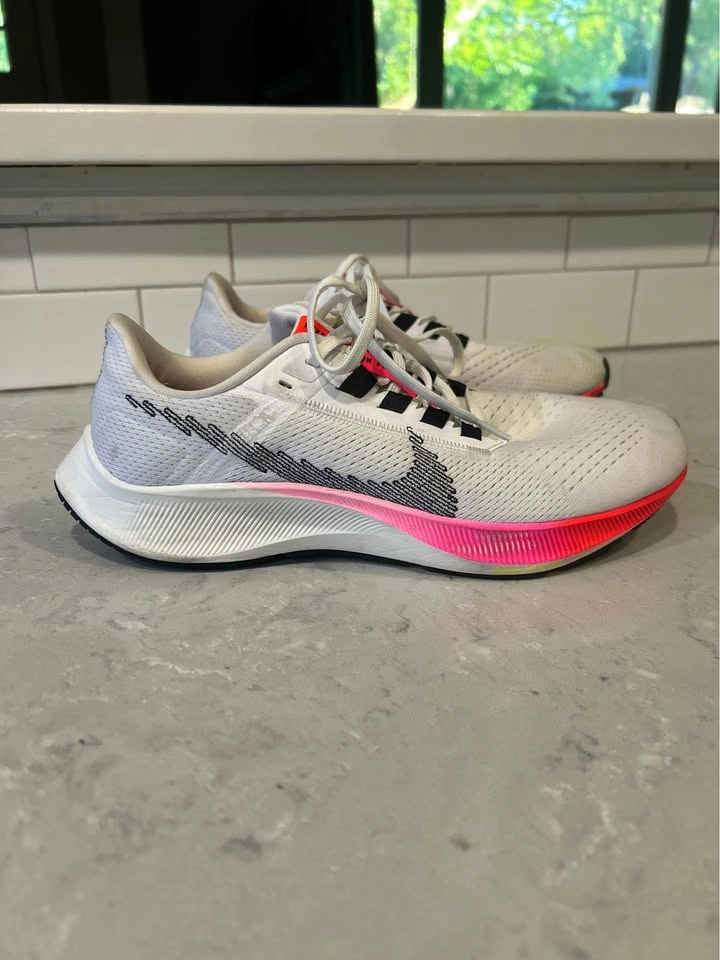 Women’s Nike Air Zoom Pegasus 38- Size 9.5 - photo 4