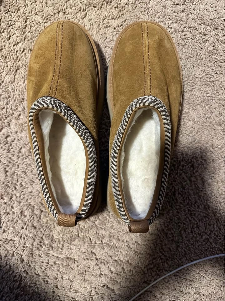Uggs slides women’s size 12 - photo 2