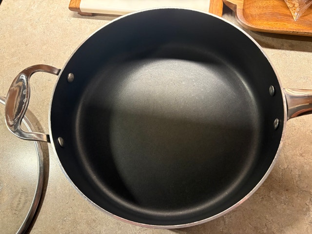 Lagostina Non-Stick Cookware Set (2 Pieces with Lids) - photo 3