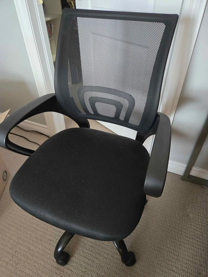 Office Desk Chair in Great Condition - photo 3