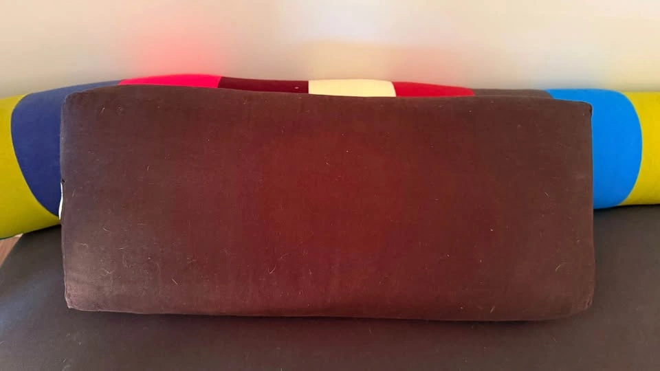 New black yoga bolster rectangle - photo 2