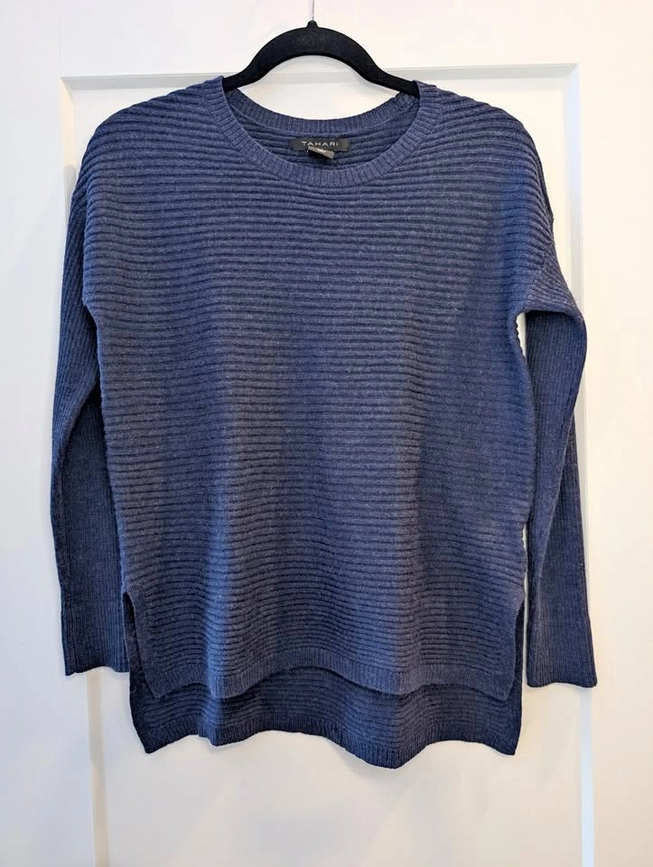 Tahari Navy Blue Ribbed High-Low Merino Wool Sweater Size Large