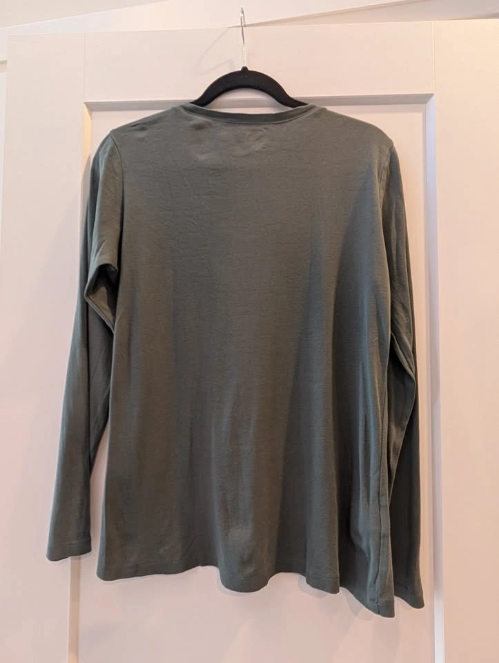 Eddie Bauer Women's Long-Sleeve V-Neck T-Shirt Sage Green Large - photo 5