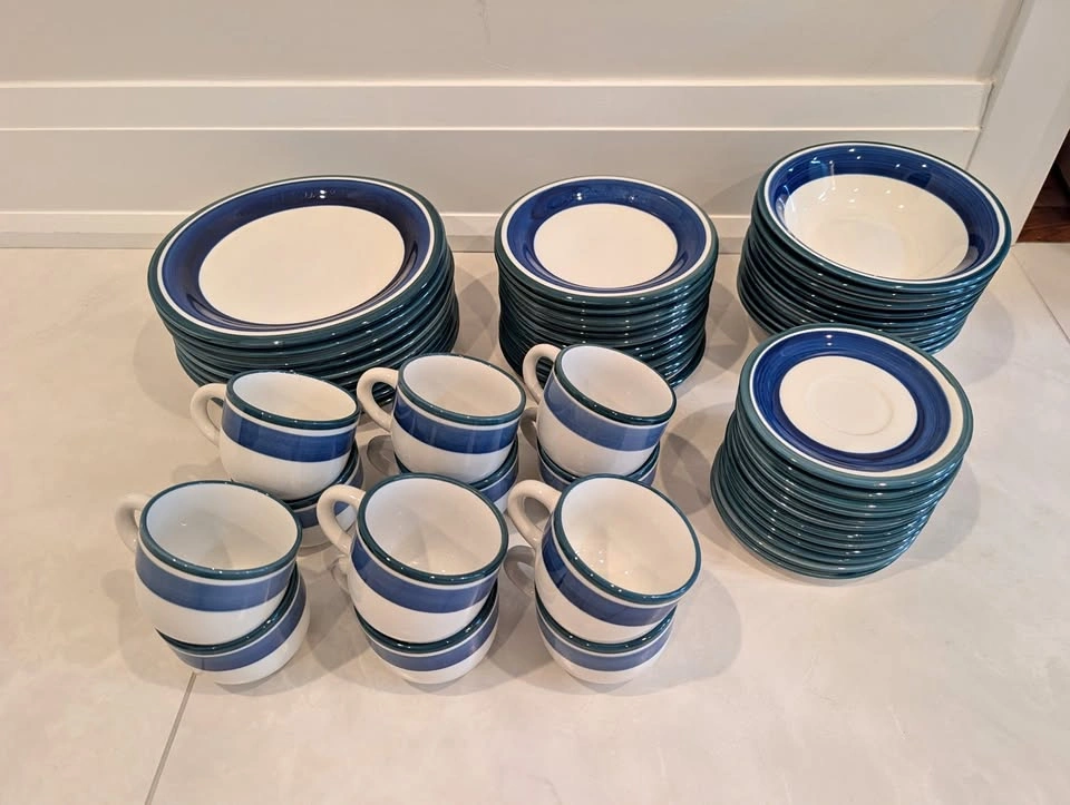 Gibson Everyday Blue Stripe Casual Dinner Set