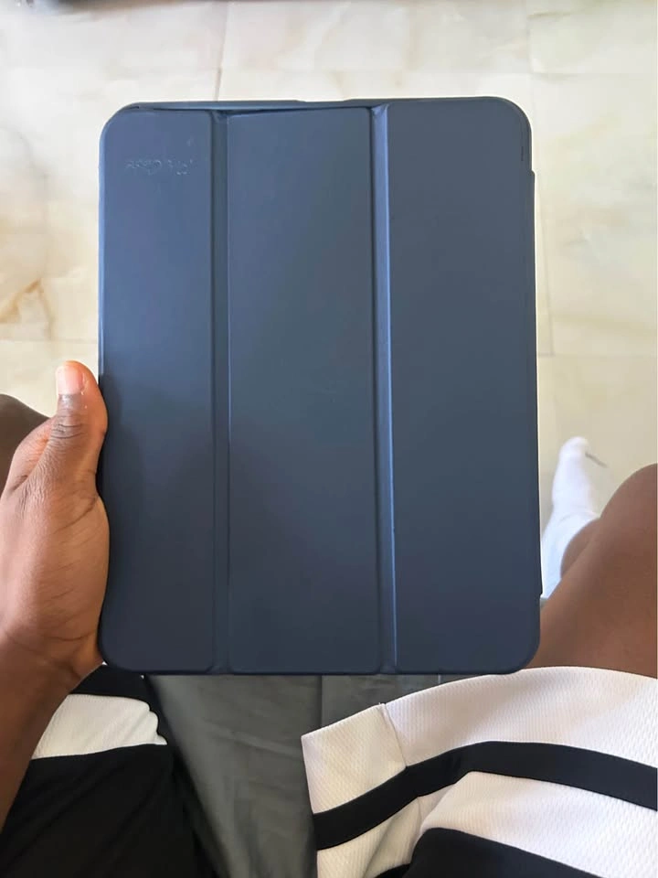 iPad 10th GENERATION - photo 2