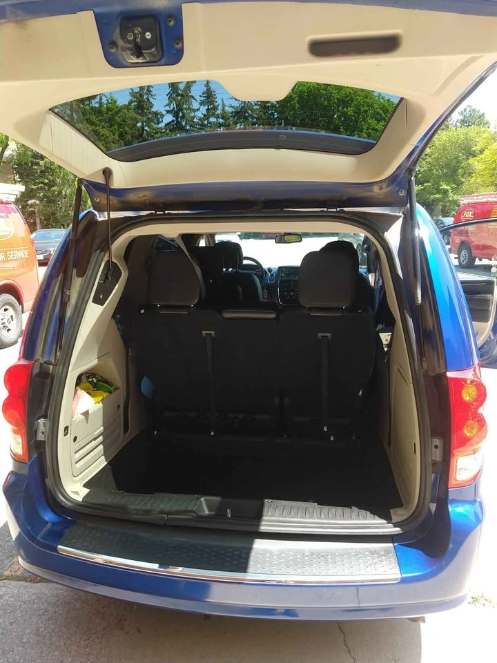 2018 Dodge Grand Caravan SXT Premium Plus - photo 4