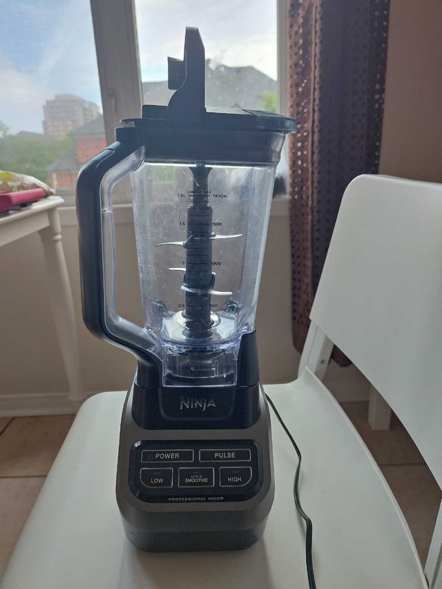 NINJA Blender 1000