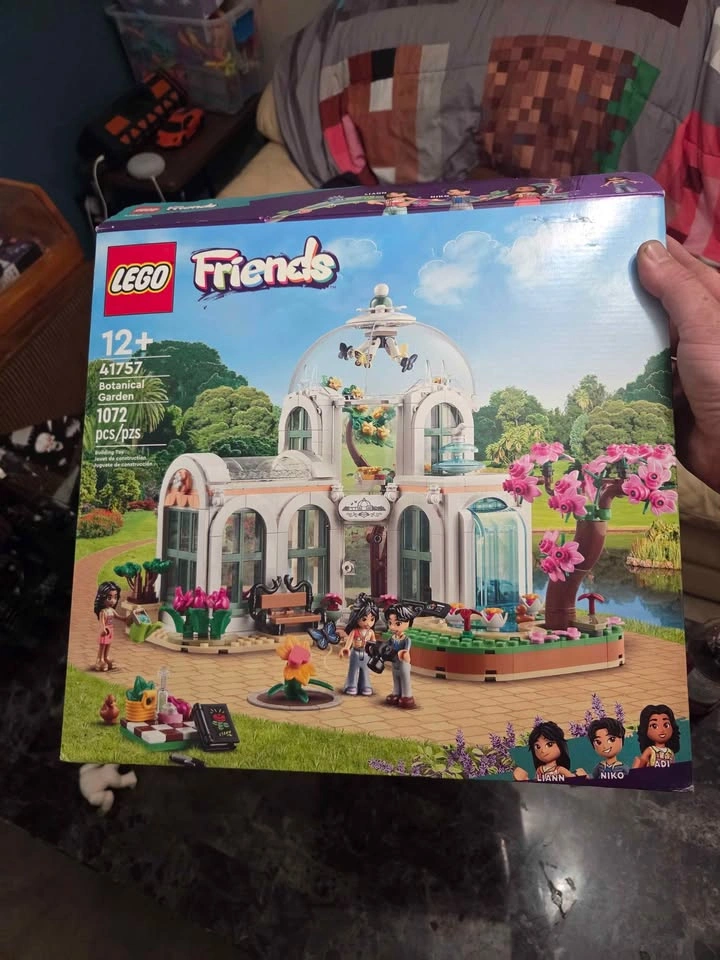 LEGO Friends 41757 Botanical Garden - photo 3