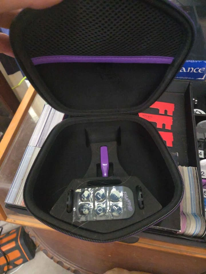 Victrix Pro BFG PS5 Controller with Case & Extras - photo 3