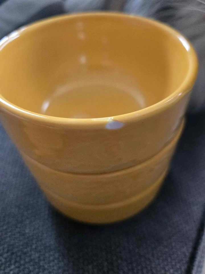 Yellow stackable bowls (set of 4) - photo 3