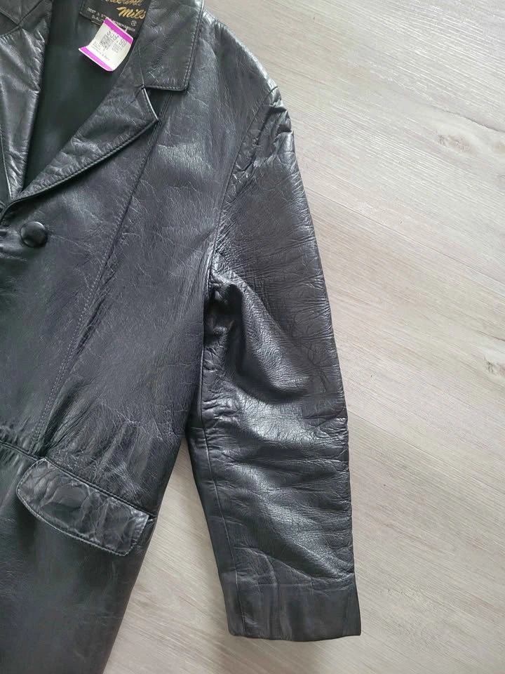 Black Leather Jacket - photo 4