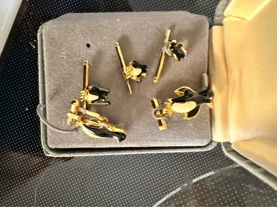 Enamel penguin cufflinks