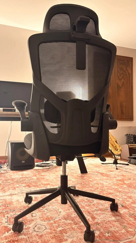 Ergonomic Office Chair – Adjustable Headrest & Lumbar Support - photo 2