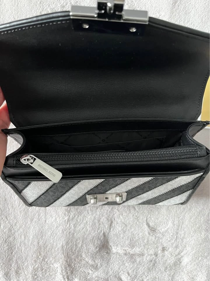 NEW Michael Kors Striped Rose Shoulder Bag - photo 4