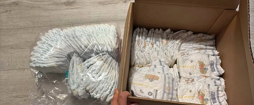 Pampers & Huggies size N 76 pieces