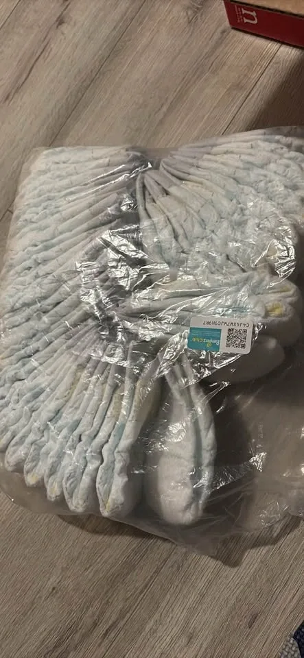 Pampers & Huggies size N 76 pieces - photo 2