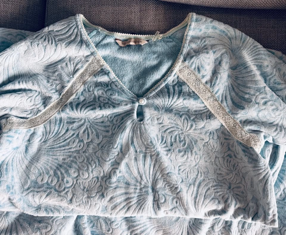 Soft Surroundings Velour Textured Print Blue Nightgown - XS⚽️ - photo 5