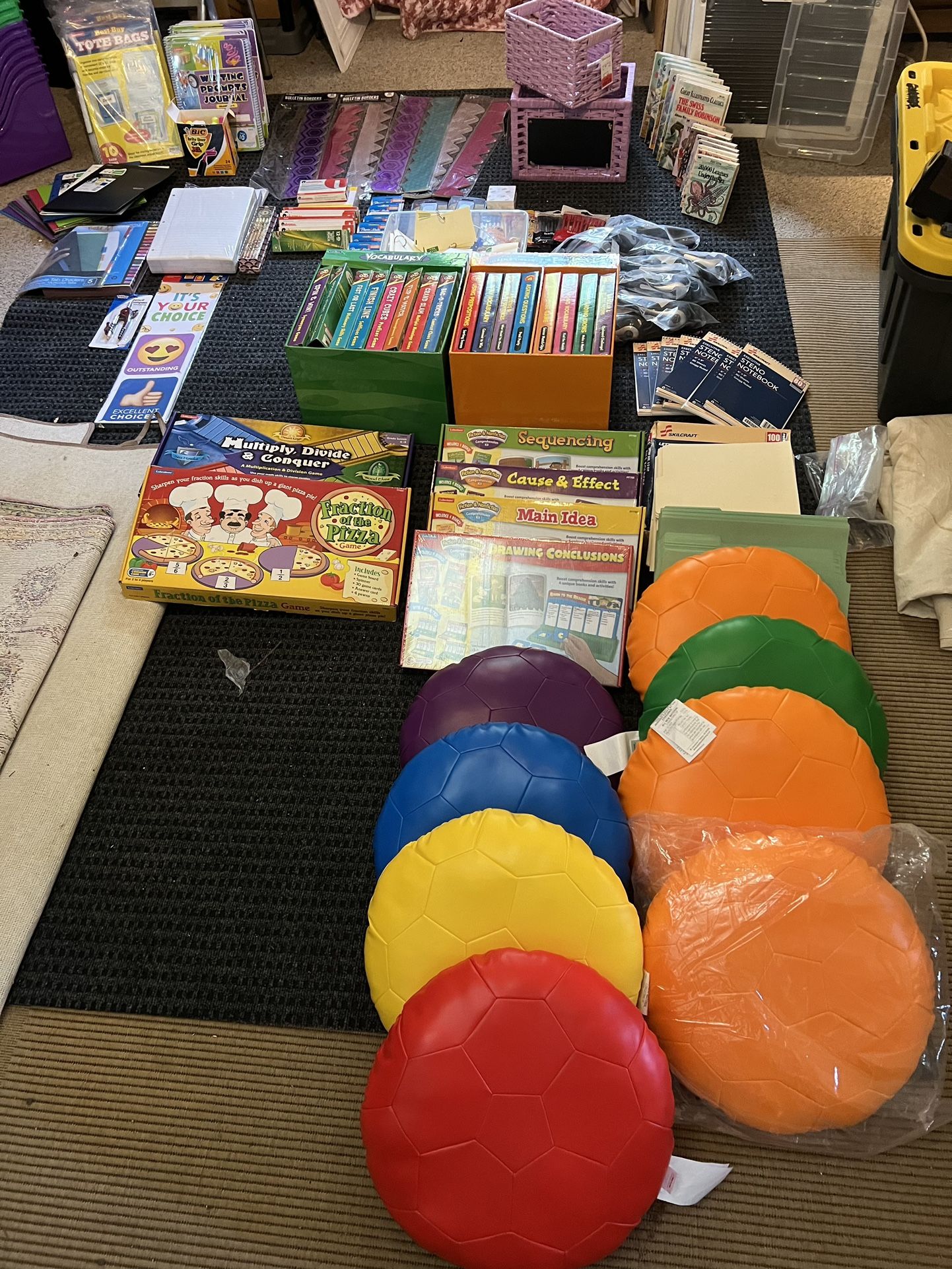 Classroom School supplies