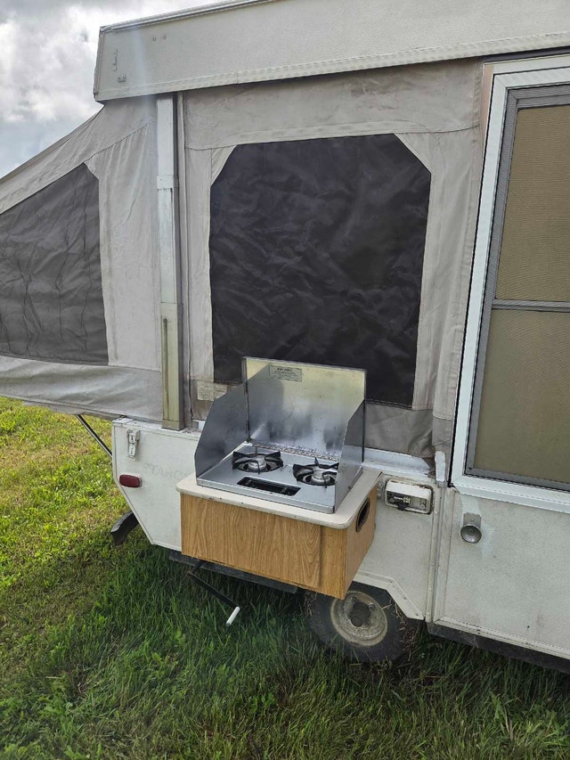 1992 Starcraft Meteorite tent trailer - photo 3