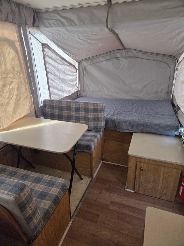 1992 Starcraft Meteorite tent trailer - photo 5