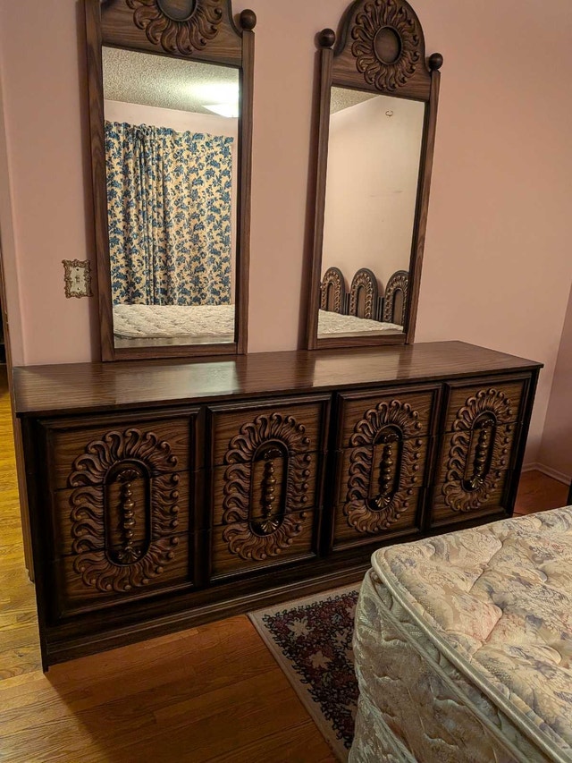 Vintage Bedroom Set - photo 2