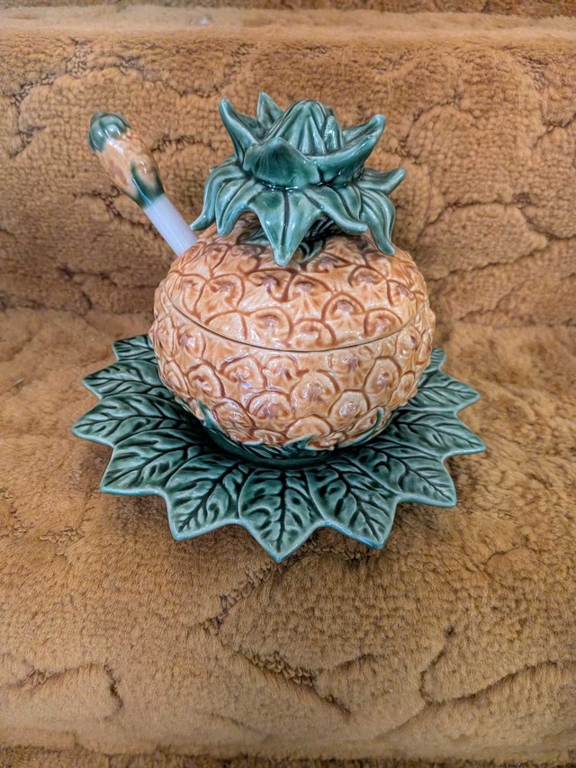 Ceramic Pineapple Serving Dish