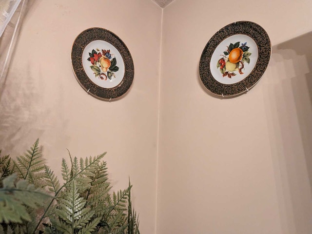 Royal Grafton Fruit Decorative Plates