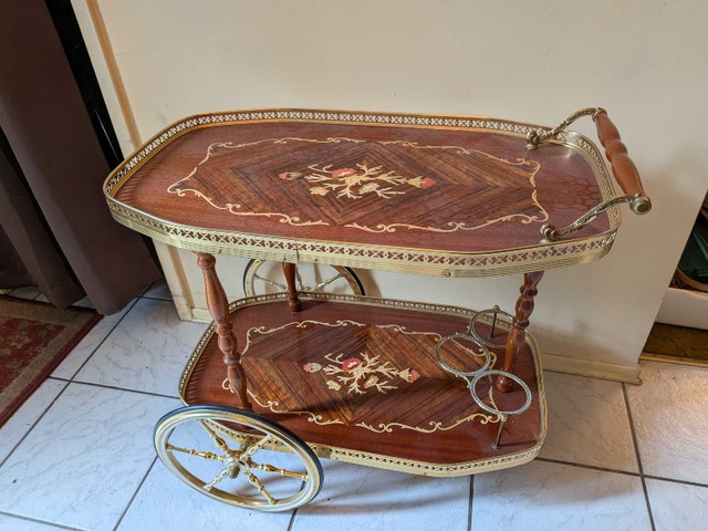 Vintage Serving Cart - photo 2