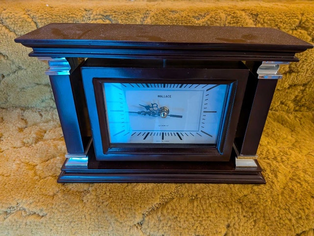 Wallace Quartz Mantel Clock