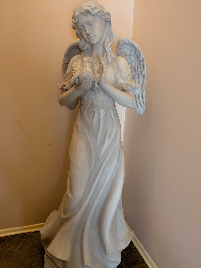Angel Garden Statue - photo 2