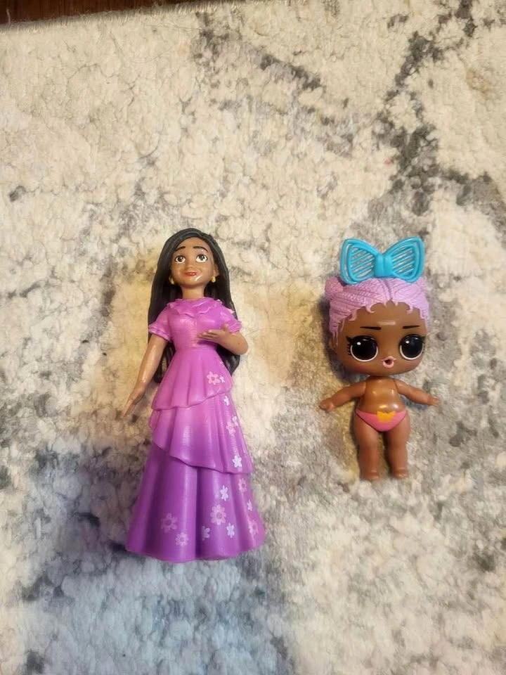 Isabela and lol doll character