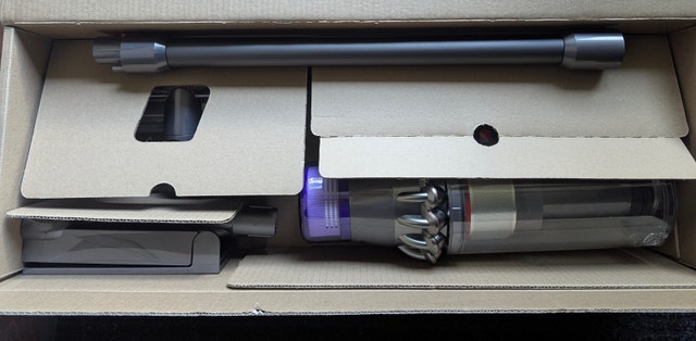 Dyson V11 OUTSIZE Cordless Stick Vacuum 1YR DYSON WARRANTY - photo 2
