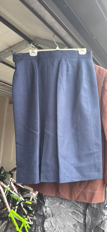 Gerardim Navy Blue Suit Jacket and Skirt - photo 2