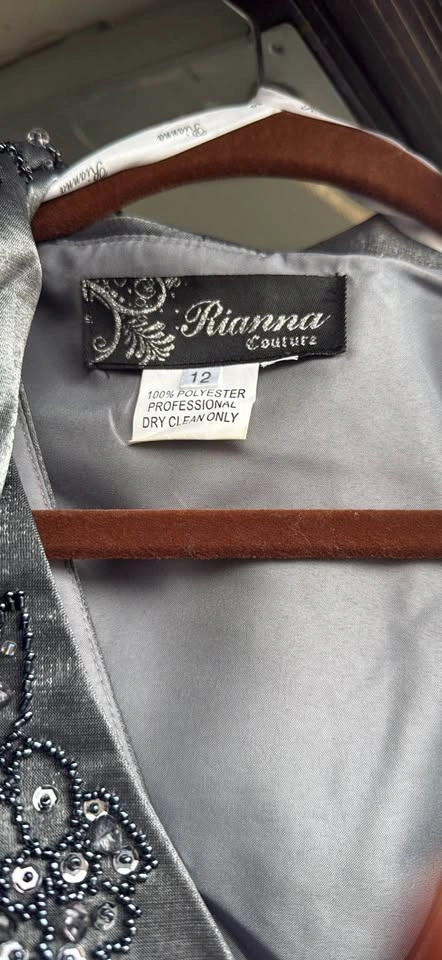 Rianna Couture Silver Grey Formal Dress Gown Size 12 with Jacket - photo 2