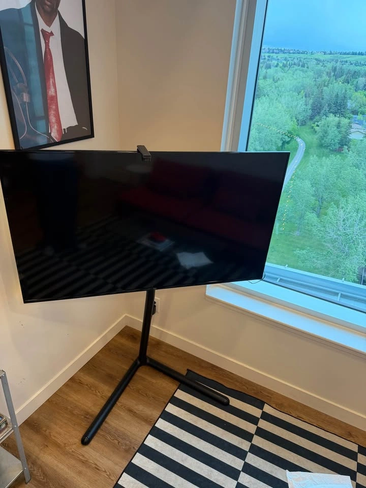 55” Smart TV - photo 2