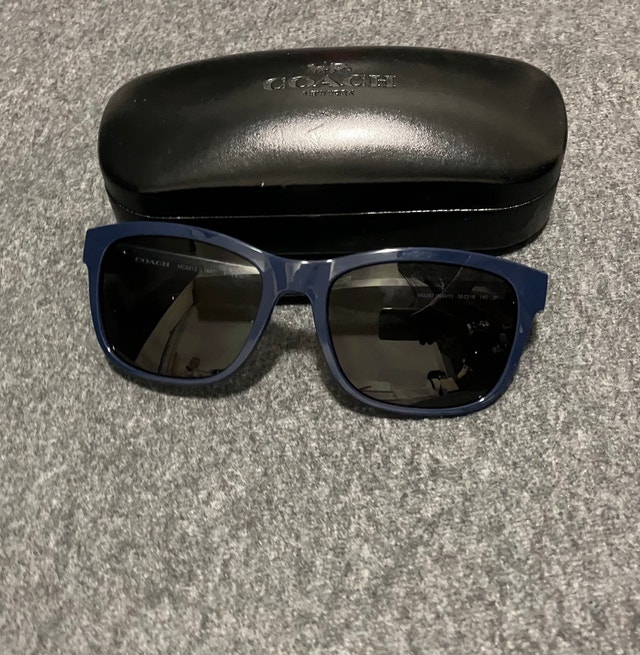 Barely used Coach sunglasses like new