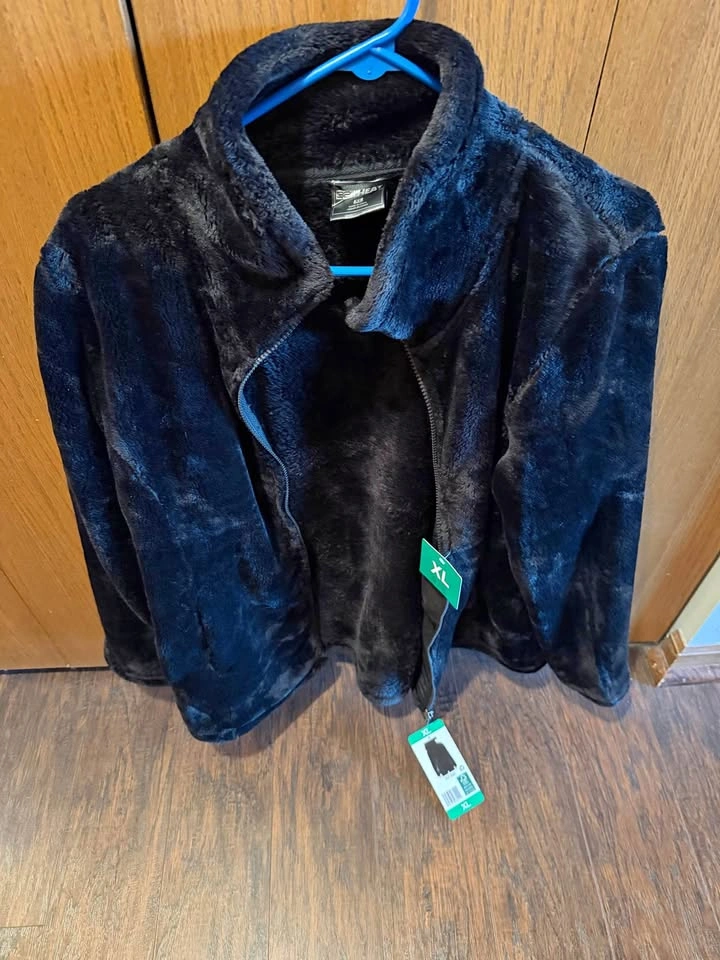 32 Degrees Heat Jackets
