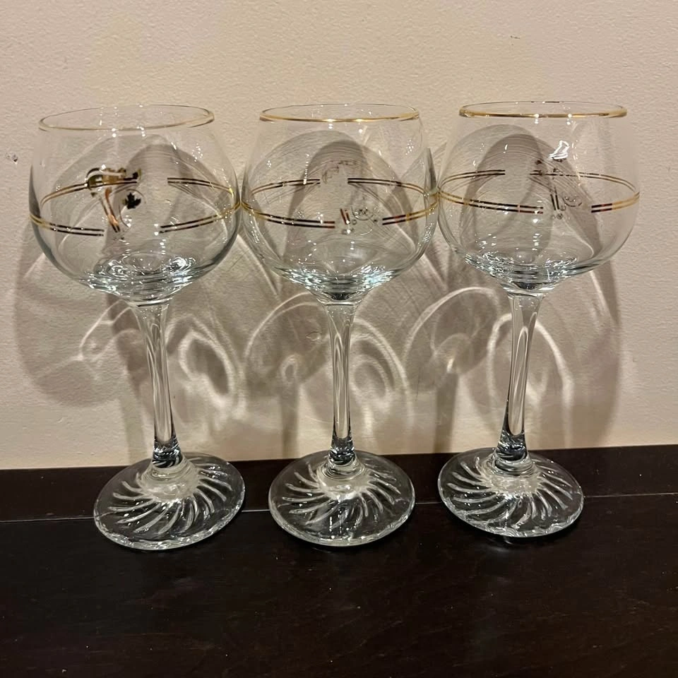 Vintage 1988 Calgary Olympic 7” Wine Glasses / 22k Gold Rim - photo 5