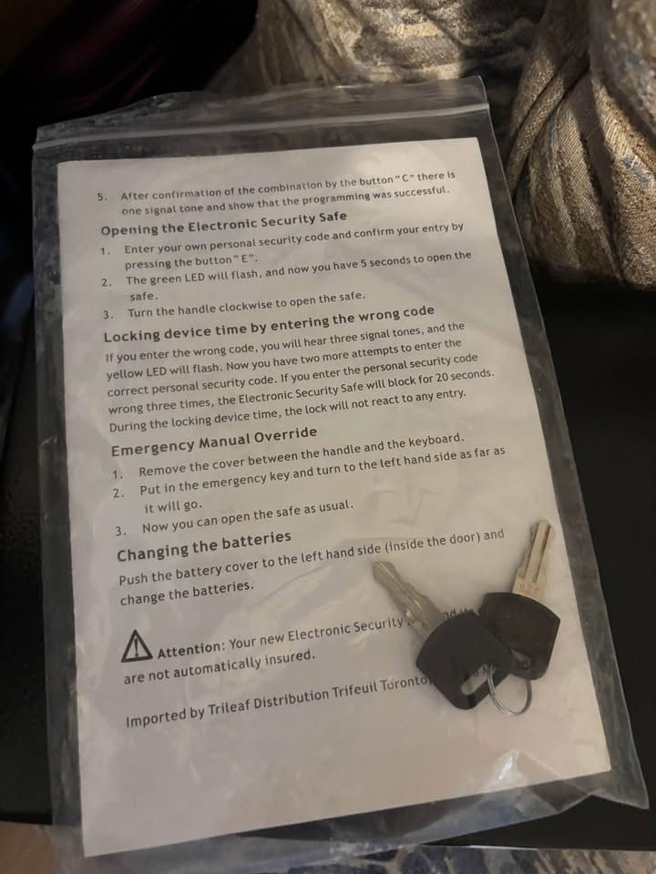 Small Safe - photo 2