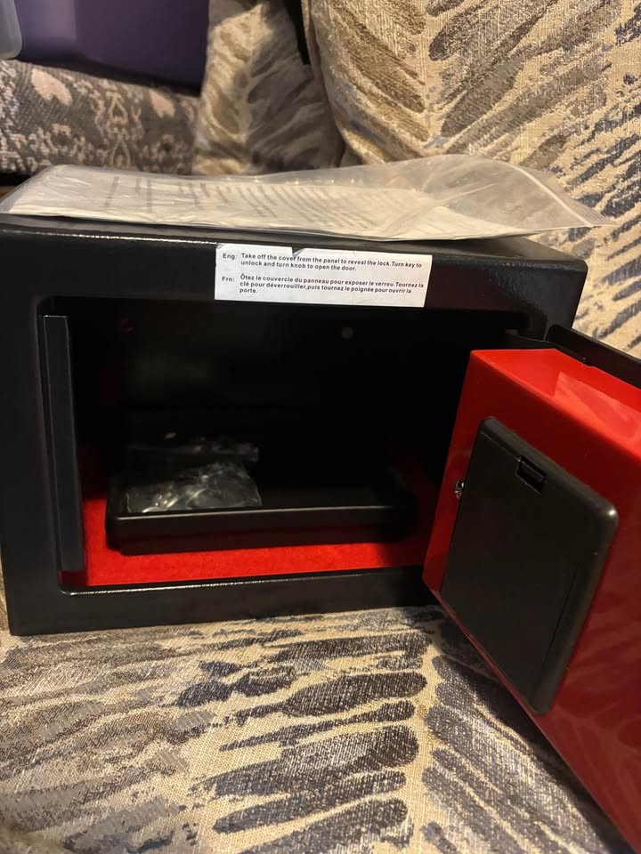 Small Safe - photo 3